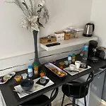 Le Beauvaisis Bed and breakfast