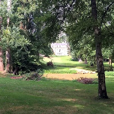 Le Beauvaisis Bed & Breakfast