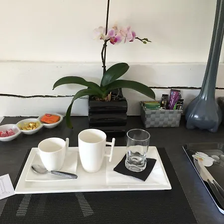 Le Beauvaisis 住宿加早餐酒店 Esches