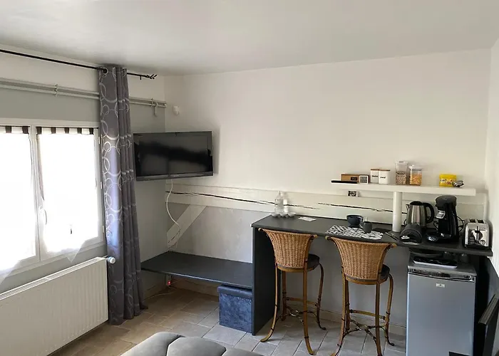 Le Beauvaisis Bed & Breakfast